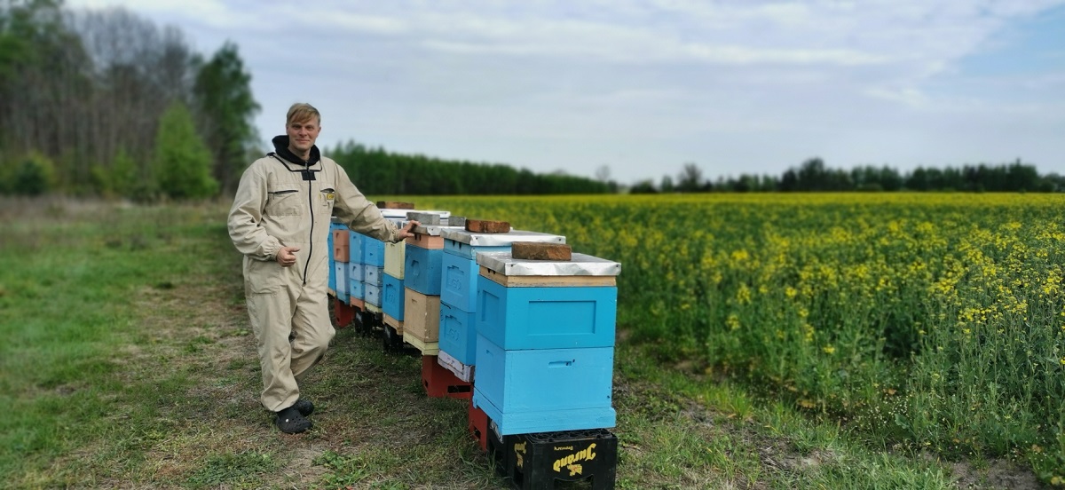 dzięki pracy pszczelarzy i rolników powstaje dużo różnorodnej żywności